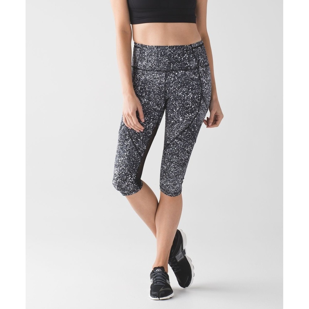 Lululemon Outrun Crop Leggings Women's 8 Black White Splatter Running Mesh Panel